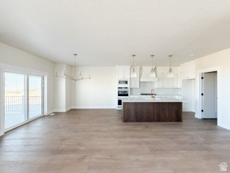 2467 N DESERET VIEW ST Tooele, UT 84074