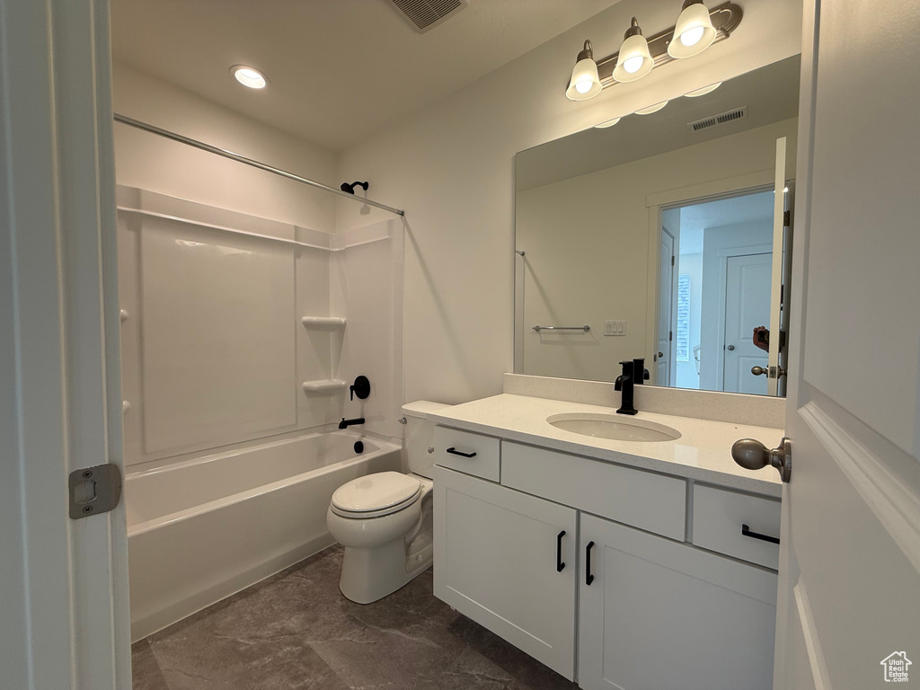 Photo 11 for MLS #2112730 at 6918 W Granbury Dr #359