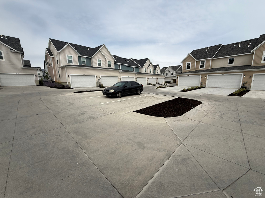 Photo 16 for MLS #2112730 at 6918 W Granbury Dr #359