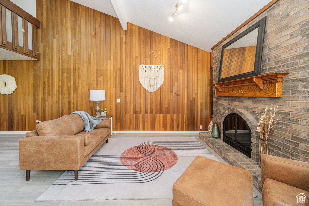 38 N WHITE BARN DR Pleasant View, UT 84414