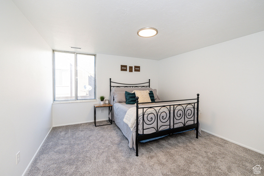 38 N WHITE BARN DR Pleasant View, UT 84414