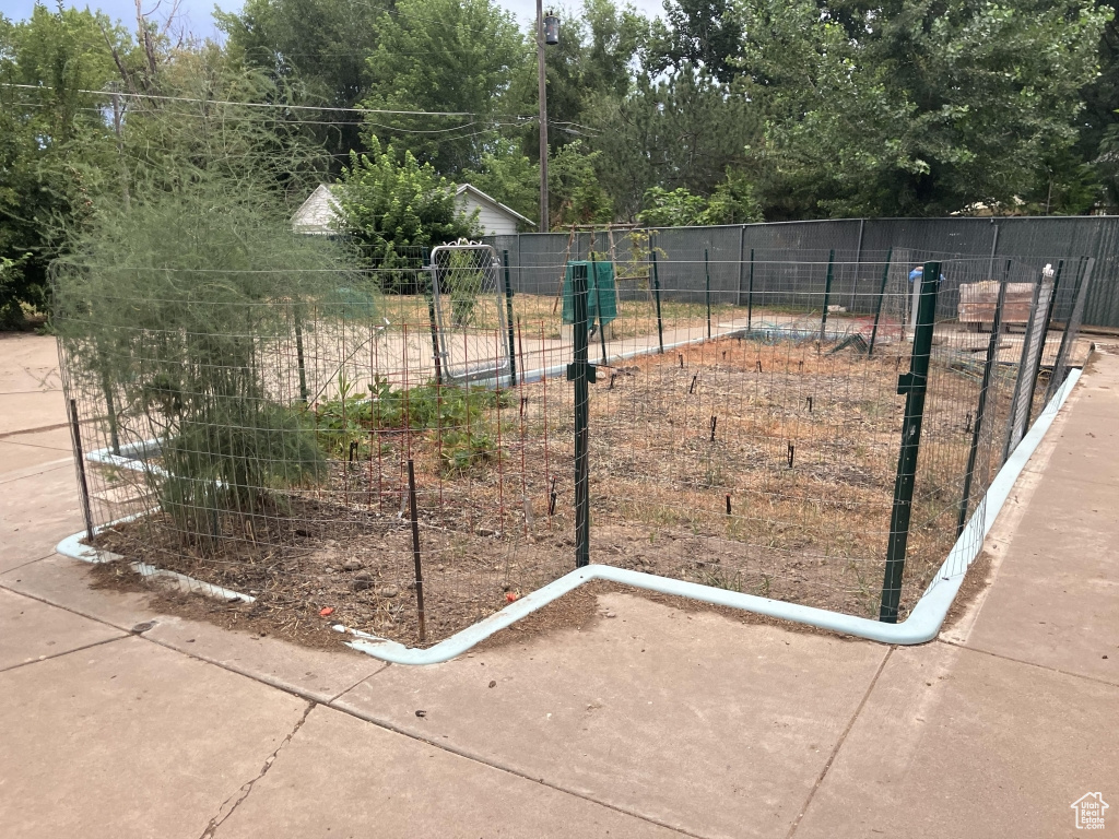 Photo 33 for MLS #2112758 at 750 W Gentile St