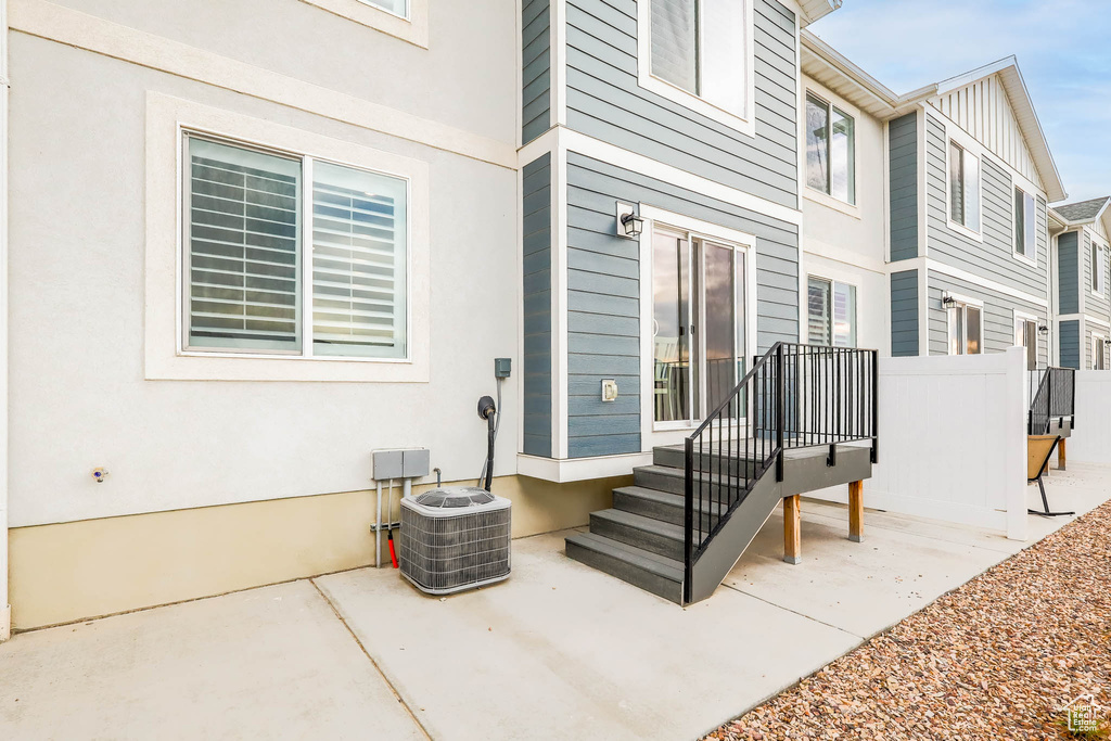 878 E LUBBER LN Saratoga Springs, UT 84045