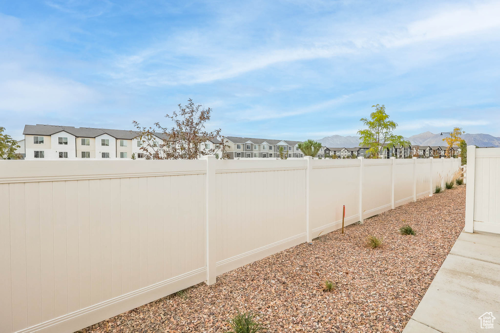 878 E LUBBER LN Saratoga Springs, UT 84045