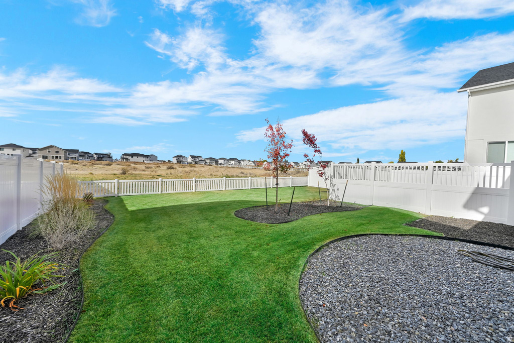 3006 S 2725 W Syracuse, UT 84075