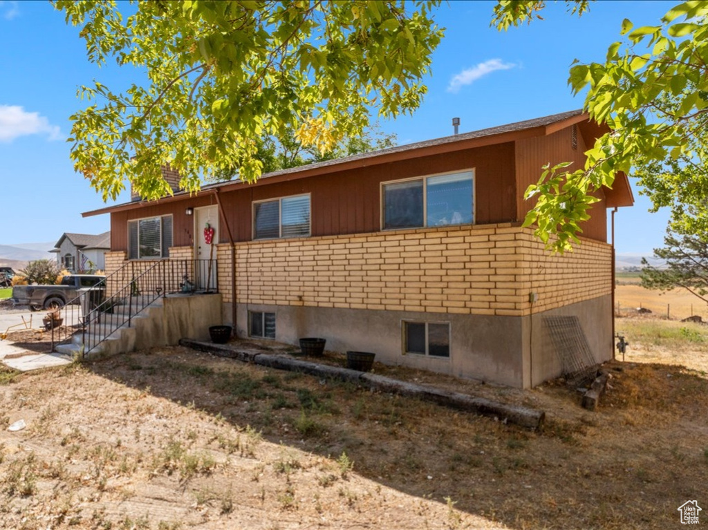 Photo 2 for MLS #2112778 at 340 E 300 South