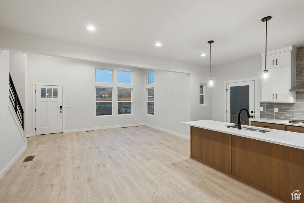 Photo 7 for MLS #2112781 at 7038 W Lake Ave