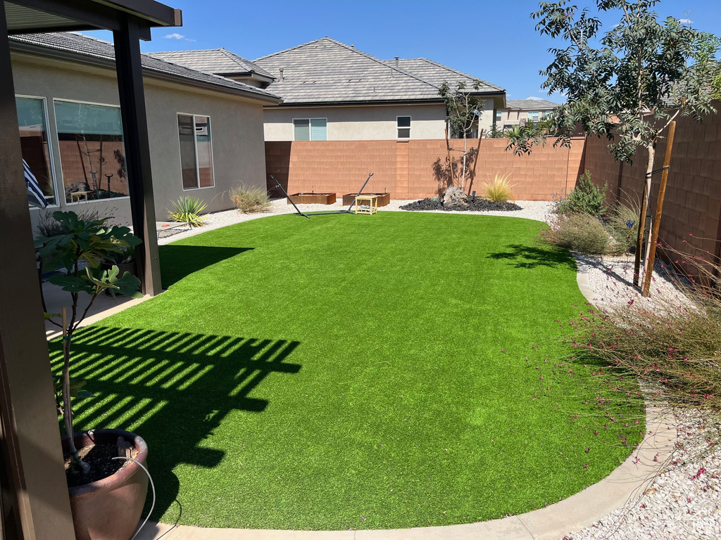 Photo 8 for MLS #2112784 at 657 S Taylor Dr