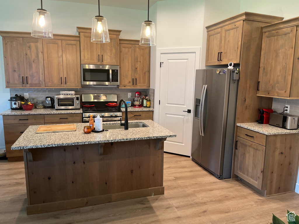 Photo 6 for MLS #2112784 at 657 S Taylor Dr