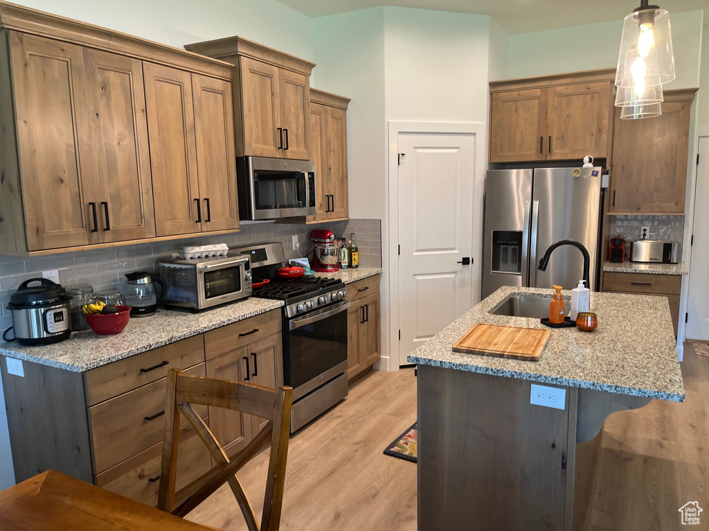 Photo 5 for MLS #2112784 at 657 S Taylor Dr