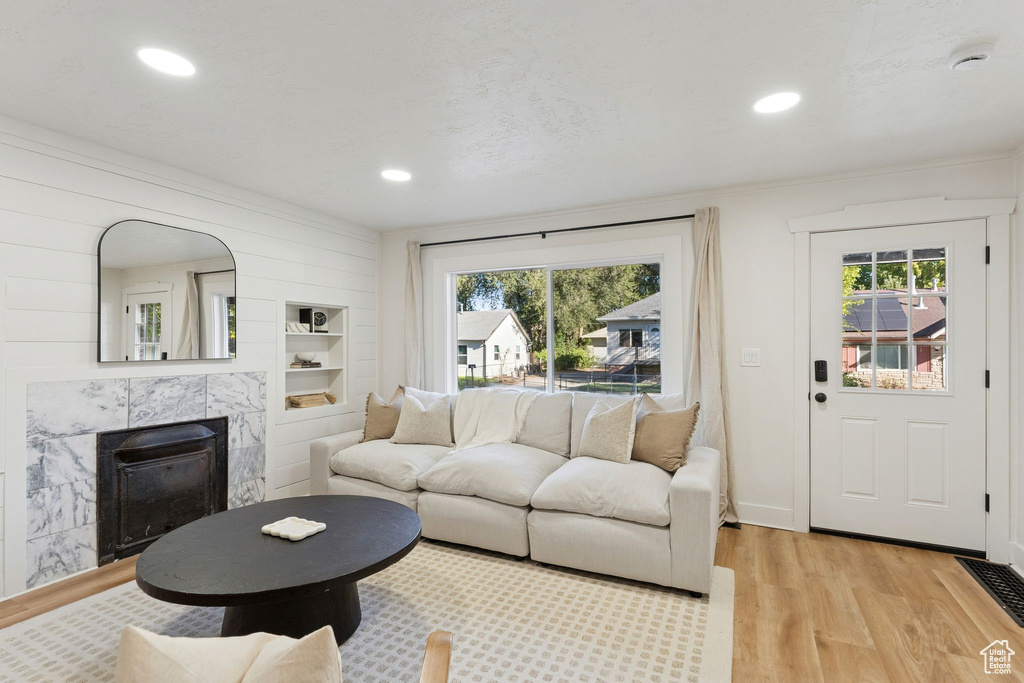 Photo 3 for MLS #2112787 at 180 E Sunset Ave