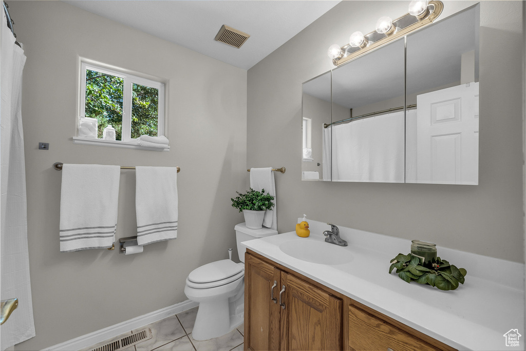 Photo 14 for MLS #2112789 at 645 S 700 West