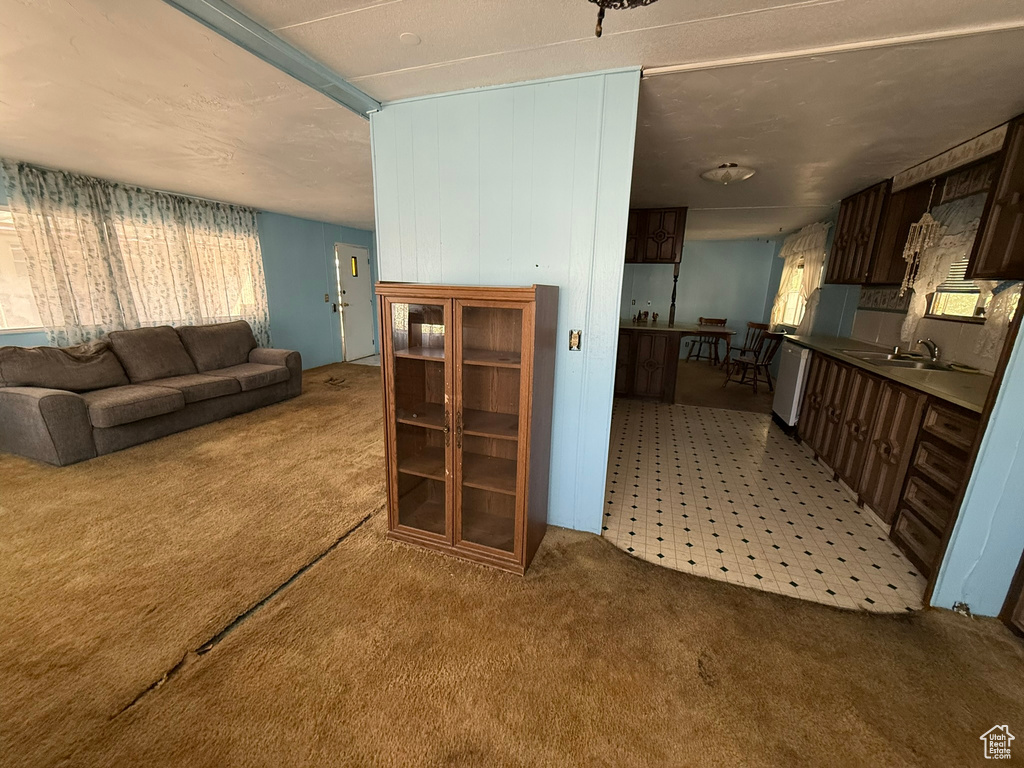 Photo 4 for MLS #2112814 at 246 Guenevere #81