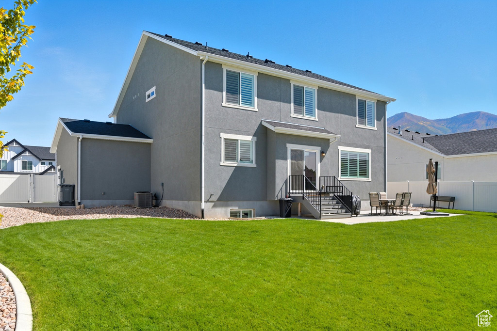 572 S CHAMBERLAIN ST Mapleton, UT 84664