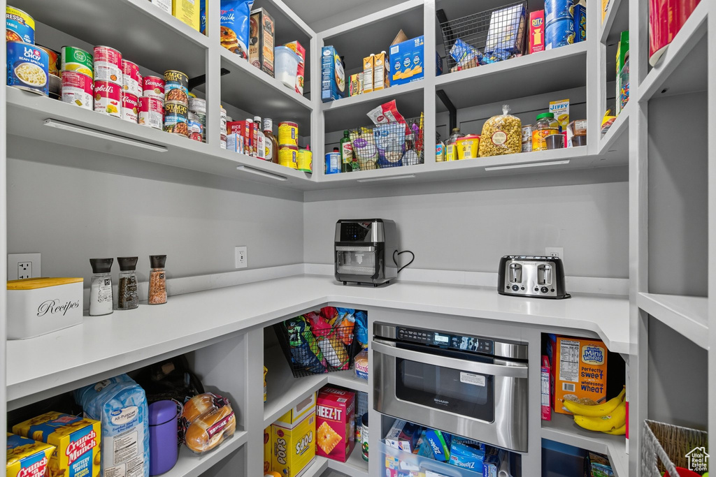 572 S CHAMBERLAIN ST Mapleton, UT 84664