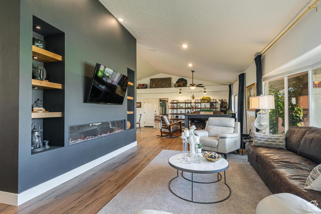 Photo 10 for MLS #2112824 at 2159 Fairway Hills Dr #40