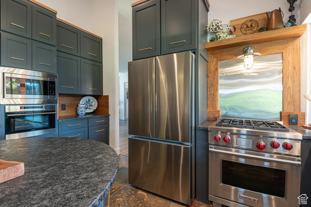 Photo 8 for MLS #2112824 at 2159 Fairway Hills Dr #40