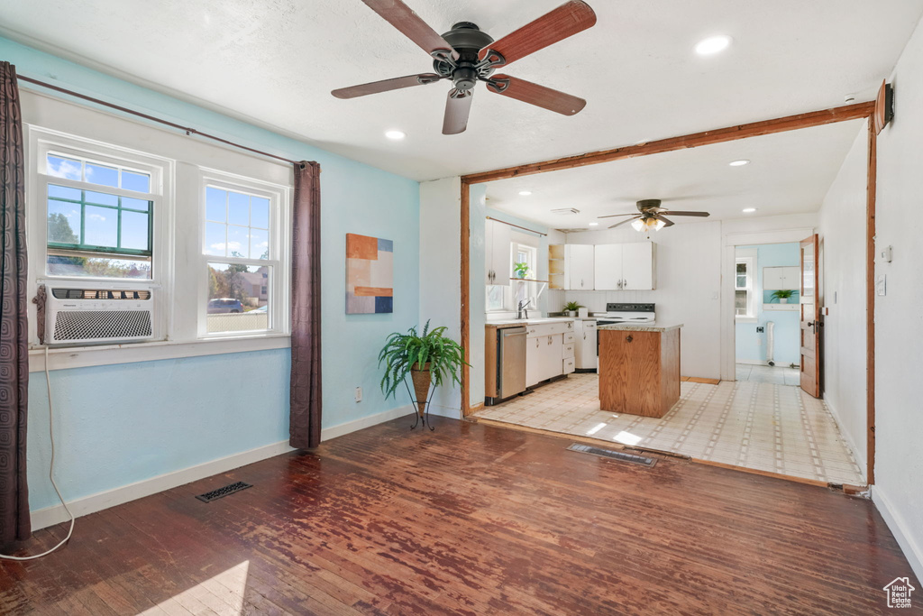 Photo 7 for MLS #2112828 at 2259 W 1800 North