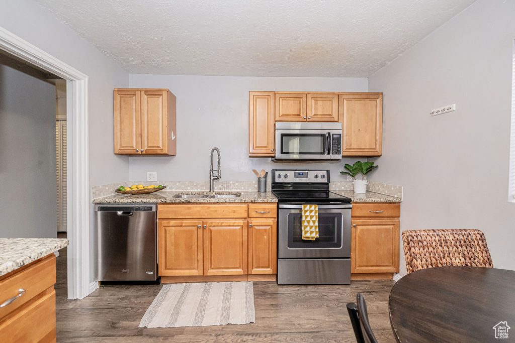 Photo 6 for MLS #2112855 at 573 E 5th St