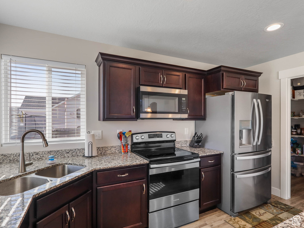 4910 N DESERET PEAK DR Eagle Mountain, UT 84005