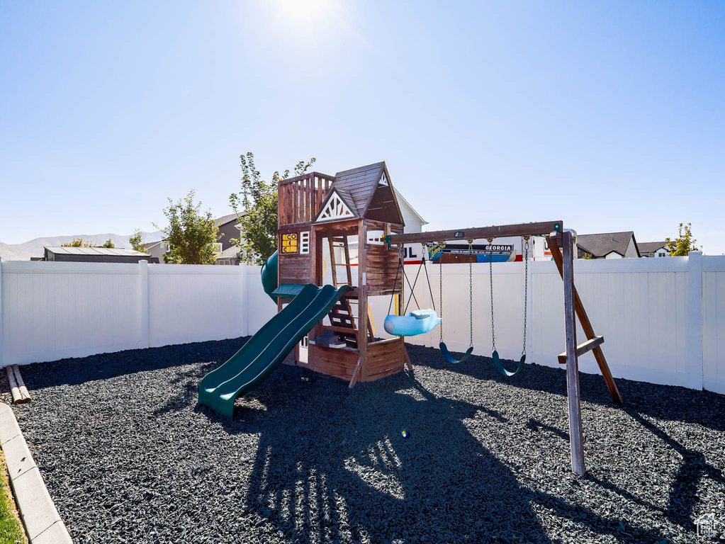 4910 N DESERET PEAK DR Eagle Mountain, UT 84005