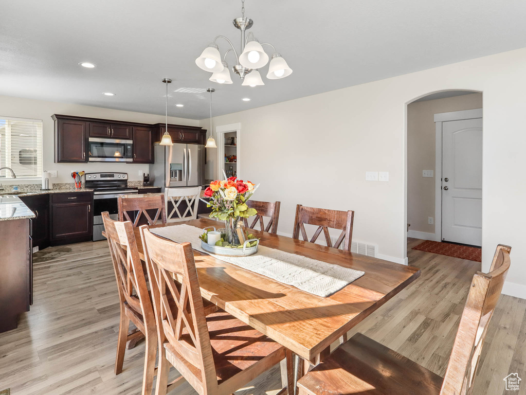 4910 N DESERET PEAK DR Eagle Mountain, UT 84005