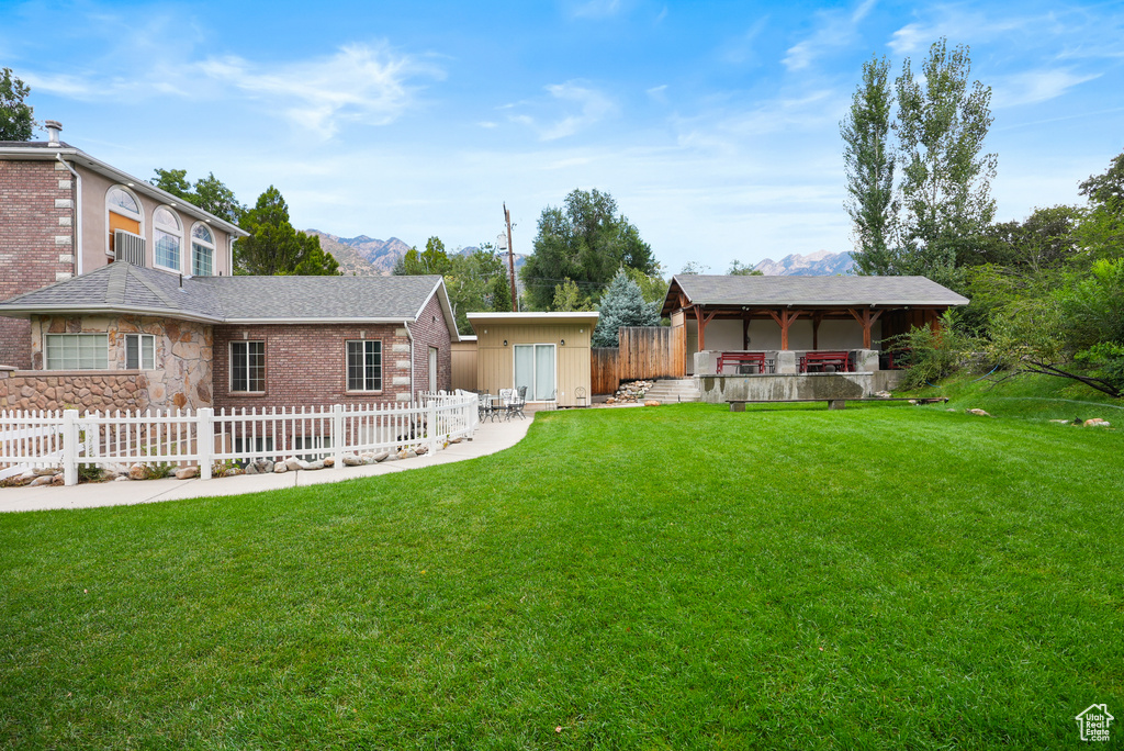 6307 S OLES LN Holladay, UT 84121