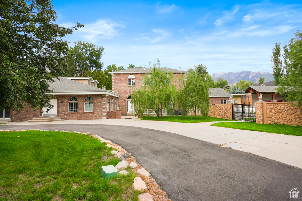 6307 S OLES LN Holladay, UT 84121