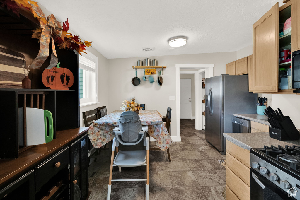 10282 S ZINNIA WAY Sandy, UT 84094