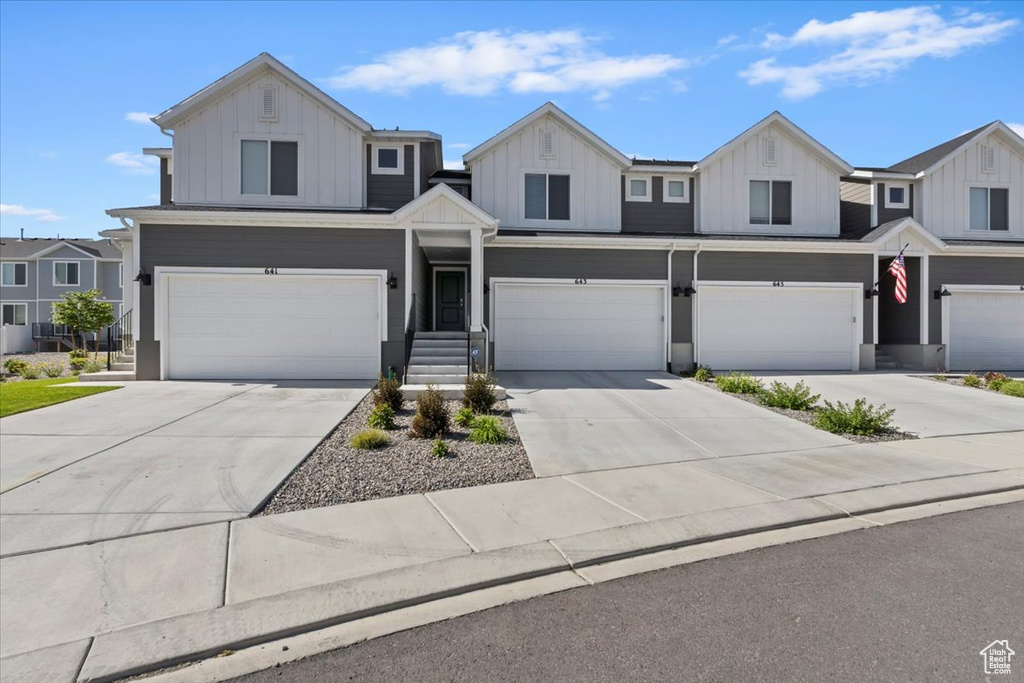 643 W BANNER DR Grantsville, UT 84029
