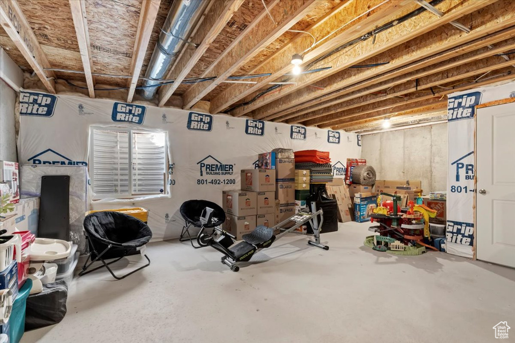 643 W BANNER DR Grantsville, UT 84029