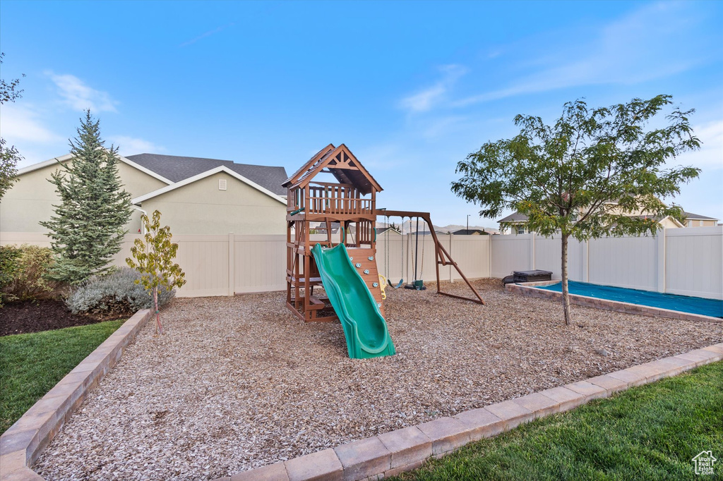 8117 S WICKFORD WAY West Jordan, UT 84081