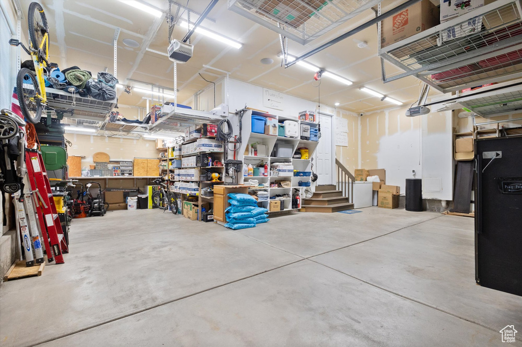 8117 S WICKFORD WAY West Jordan, UT 84081