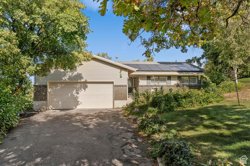 2273 E SNOQUALMIE CIR DR Layton, UT 84040