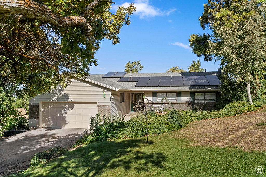 2273 E SNOQUALMIE CIR DR Layton, UT 84040
