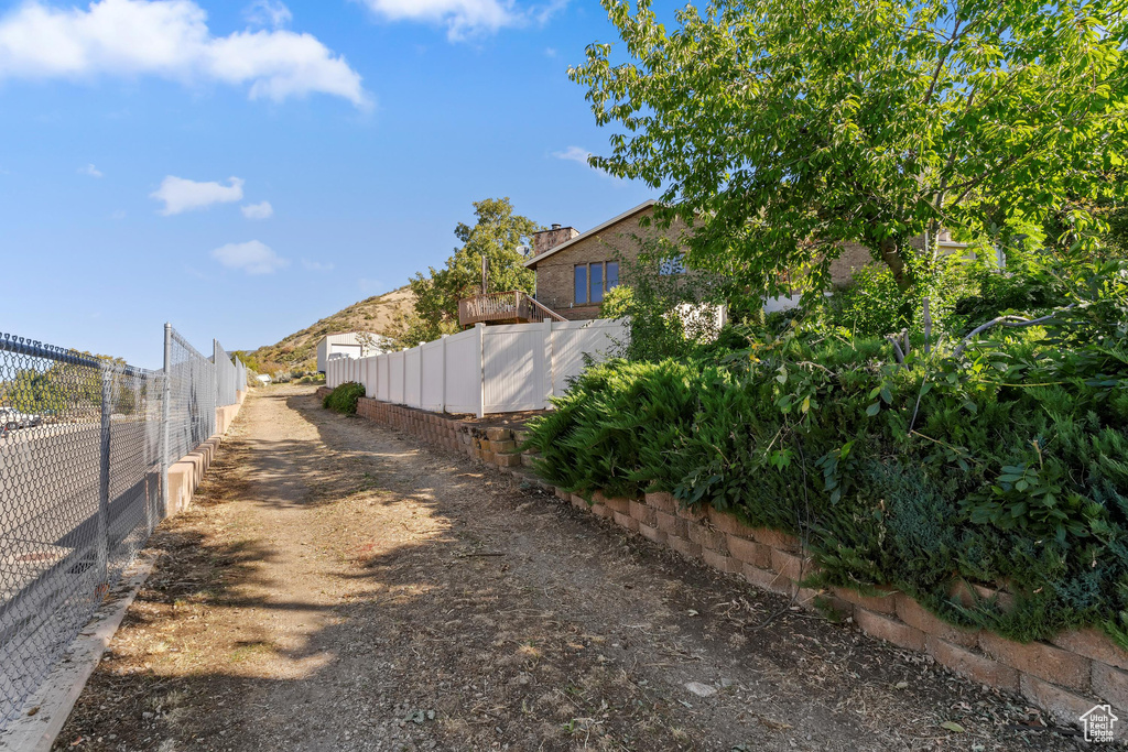 2273 E SNOQUALMIE CIR DR Layton, UT 84040
