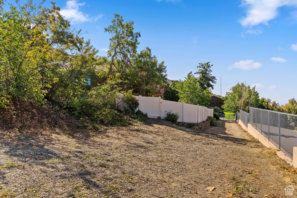 2273 E SNOQUALMIE CIR DR Layton, UT 84040
