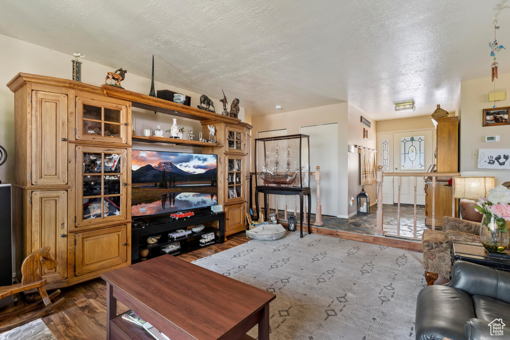 2273 E SNOQUALMIE CIR DR Layton, UT 84040