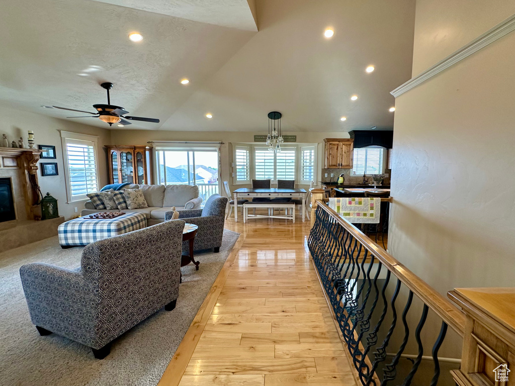 Photo 11 for MLS #2112884 at 653 N 200 East
