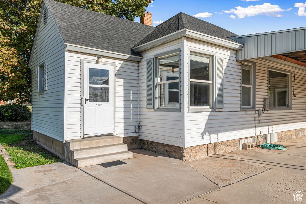 Photo 3 for MLS #2112885 at 180 E 400 North
