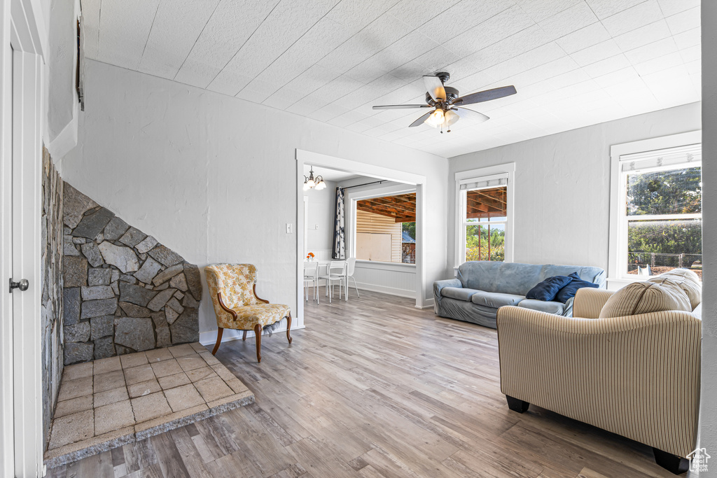 Photo 6 for MLS #2112885 at 180 E 400 North