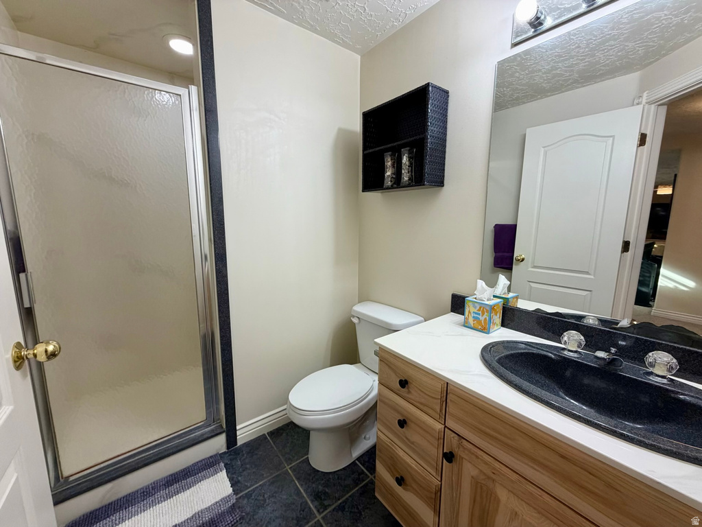 1137 W 2500 S Syracuse, UT 84075