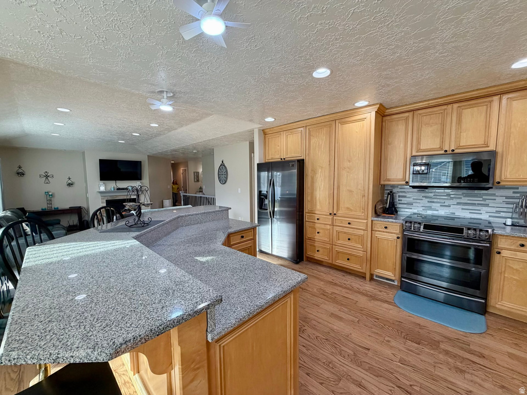 1137 W 2500 S Syracuse, UT 84075