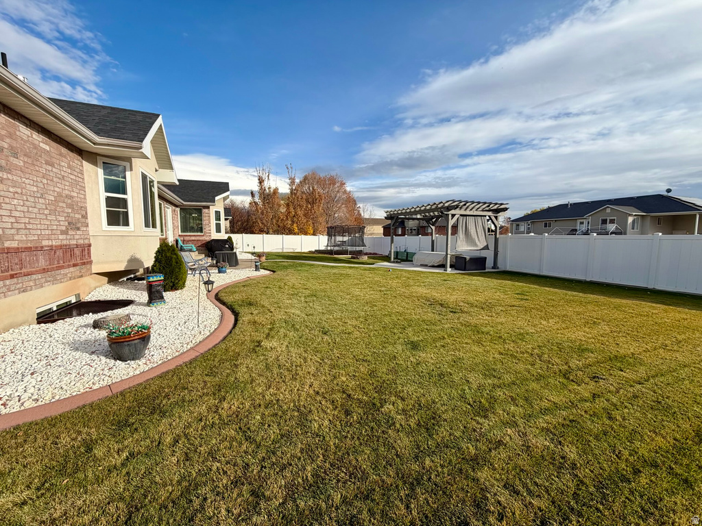 1137 W 2500 S Syracuse, UT 84075