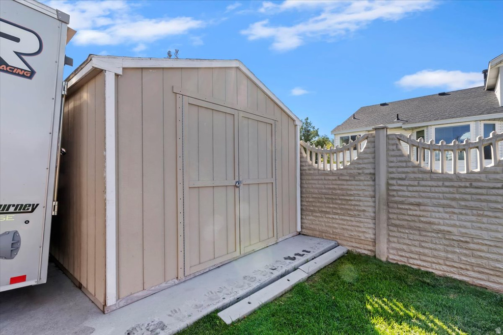 4582 S EARLY DUKE ST West Valley City, UT 84120