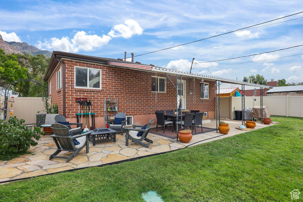 Photo 24 for MLS #2112923 at 261 Vanburen Ave