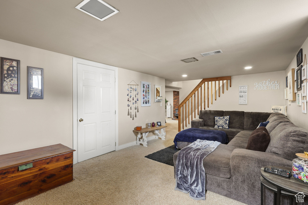 Photo 22 for MLS #2112923 at 261 Vanburen Ave