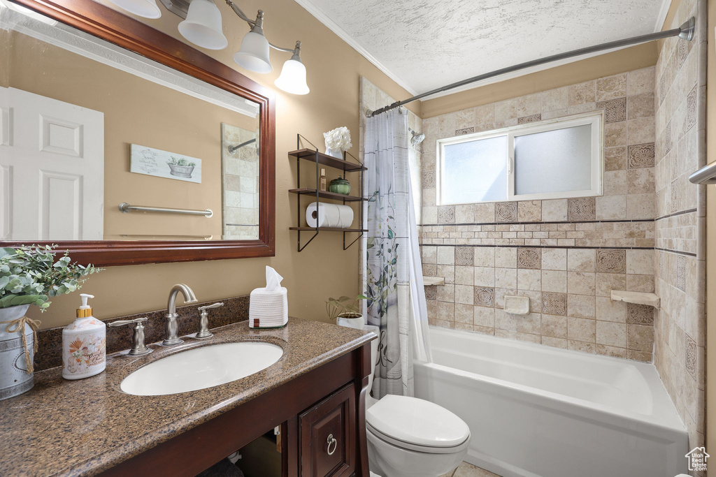 Photo 8 for MLS #2112923 at 261 Vanburen Ave