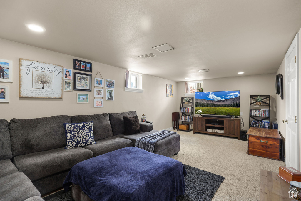Photo 21 for MLS #2112923 at 261 Vanburen Ave