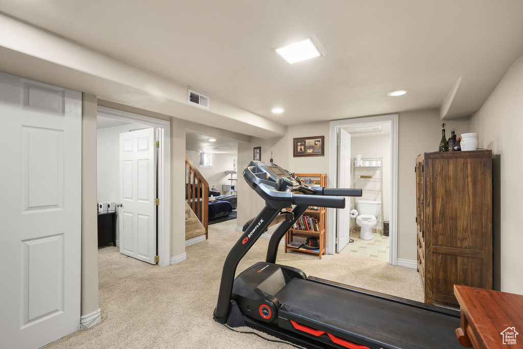 Photo 19 for MLS #2112923 at 261 Vanburen Ave